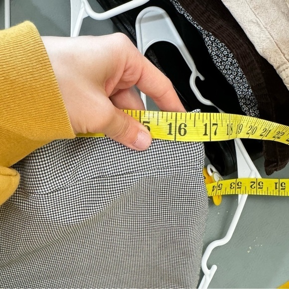 Joie Black White Gingham Elastic Waist Crop Stretch Pull On Business Casual Pant - Picture 4 of 13